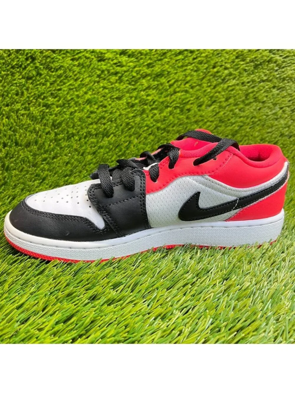 Nike please review